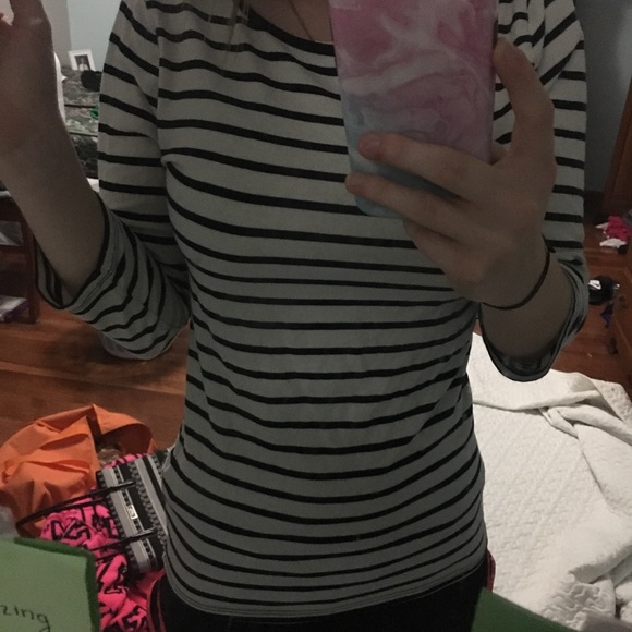 Quarter Sleeved Shirt - Picture 2 of 2